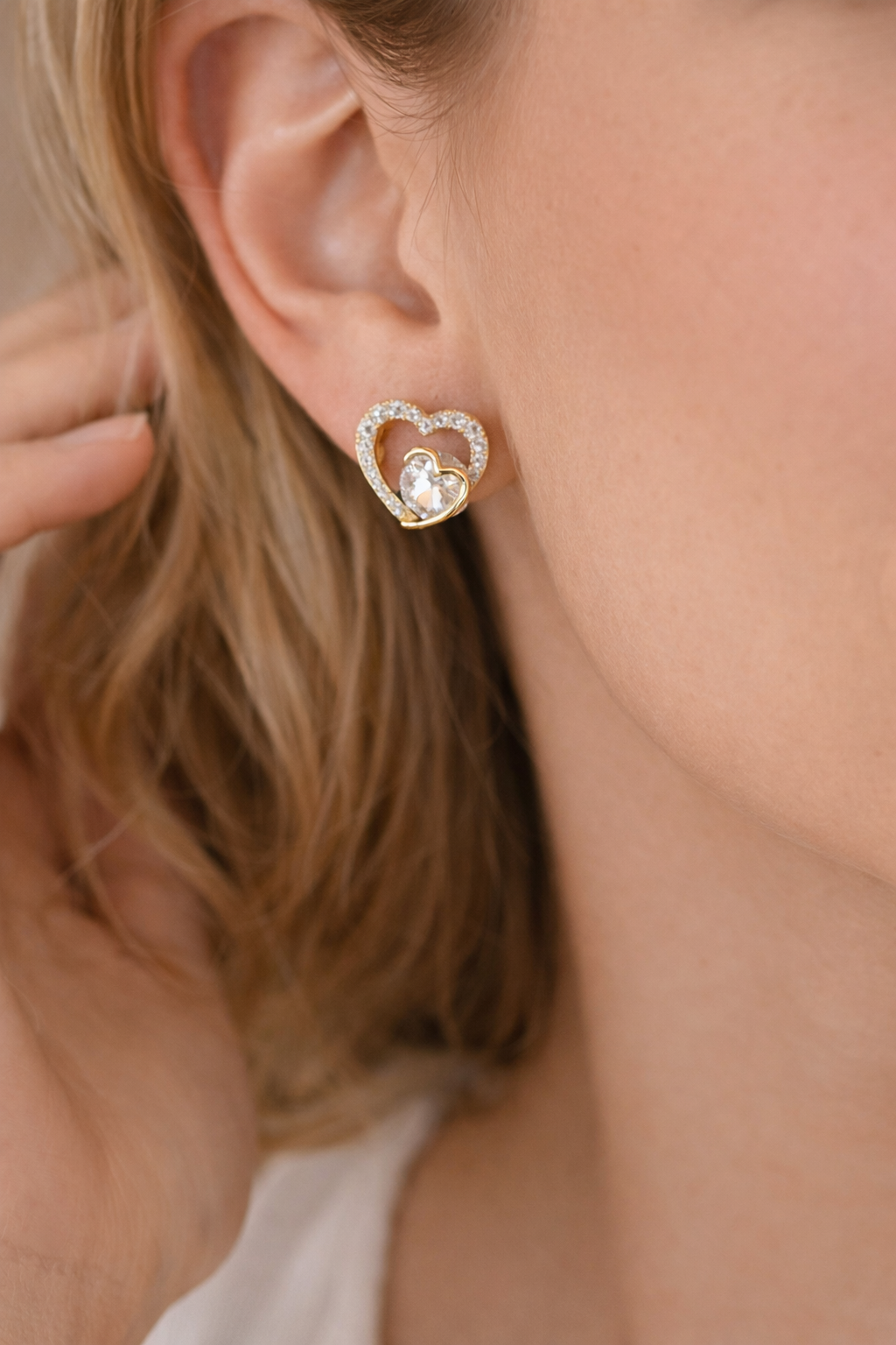 Crystal heart shaped studs